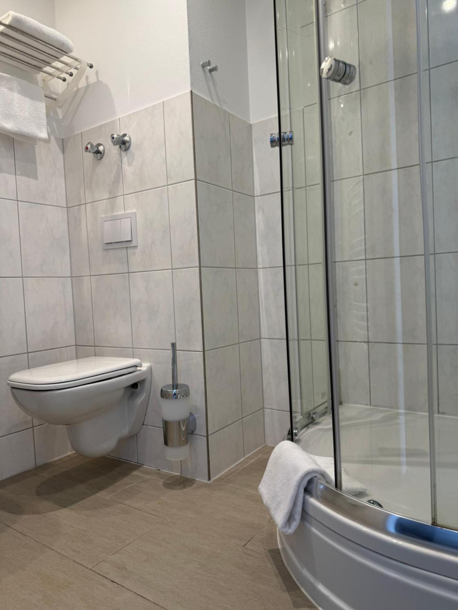 Skyline Hotel Хановер Екстериор снимка