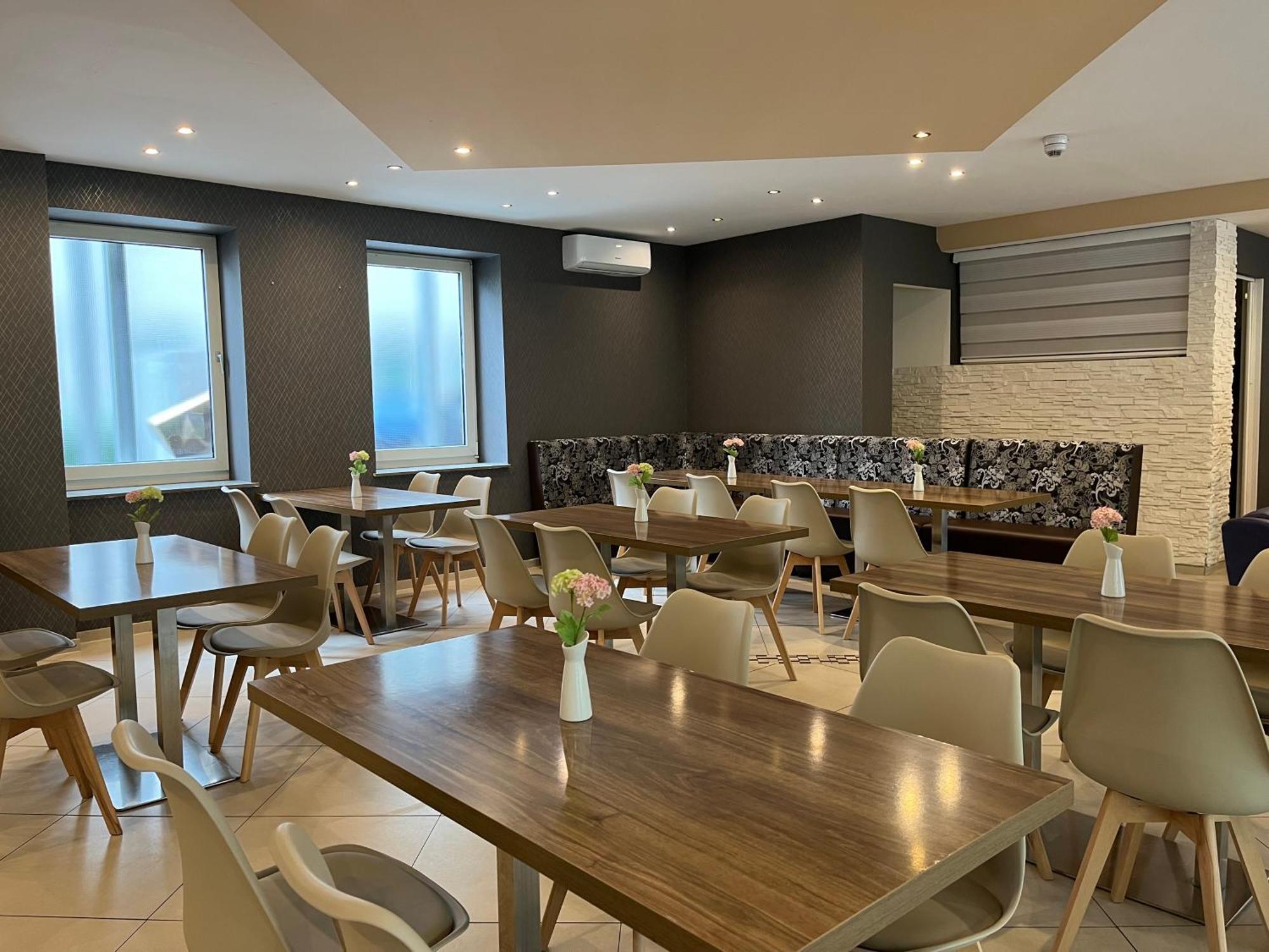 Skyline Hotel Хановер Екстериор снимка
