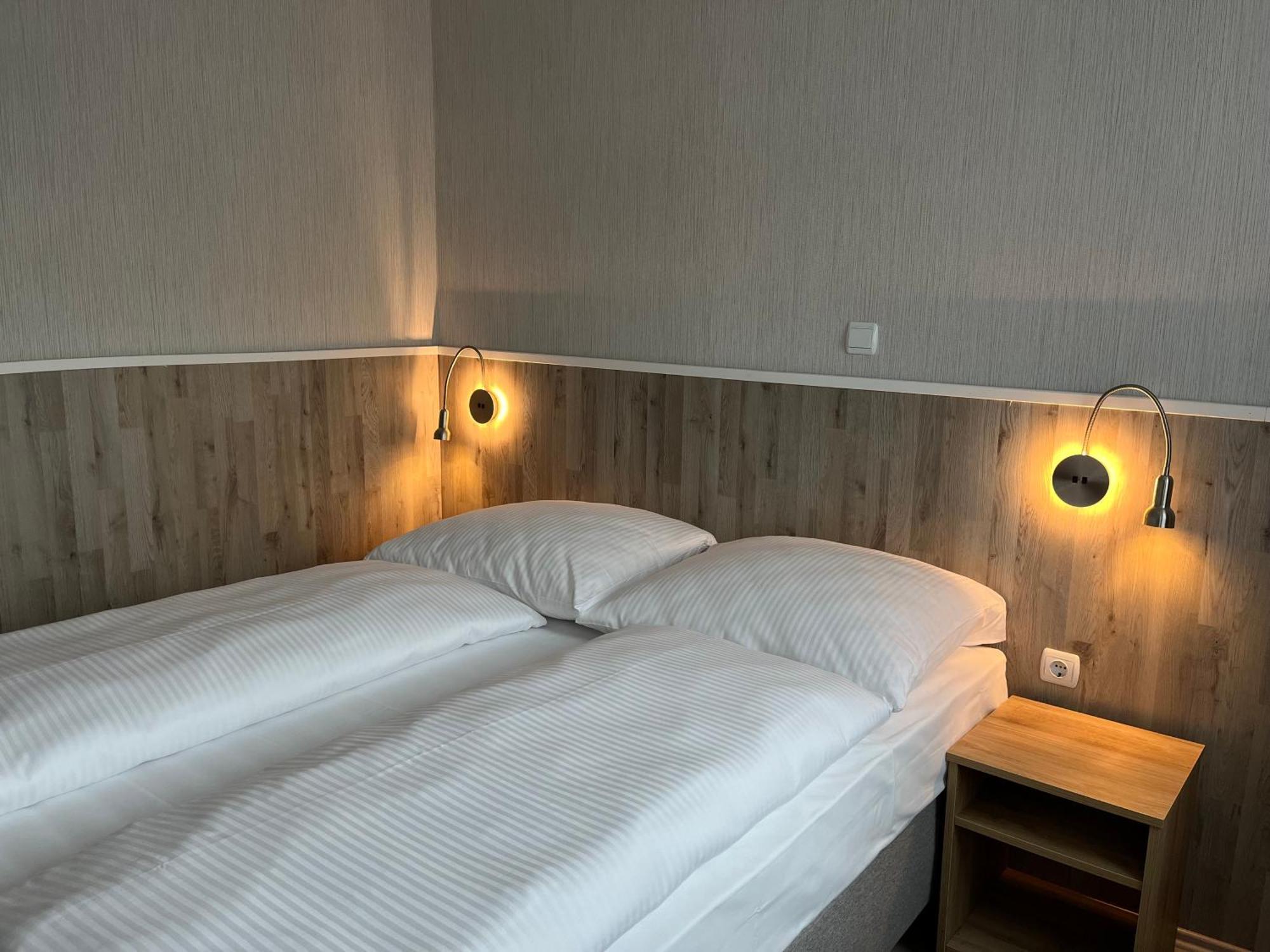 Skyline Hotel Хановер Екстериор снимка